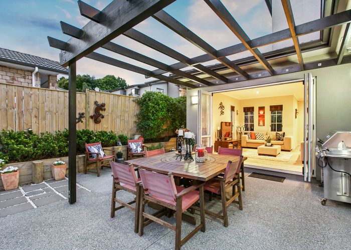  at 4 Mebis Way, Flat Bush, Auckland