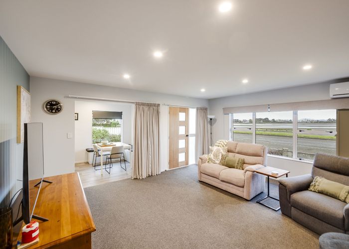  at 1/30 Meeanee Quay, Westshore, Napier, Hawke's Bay