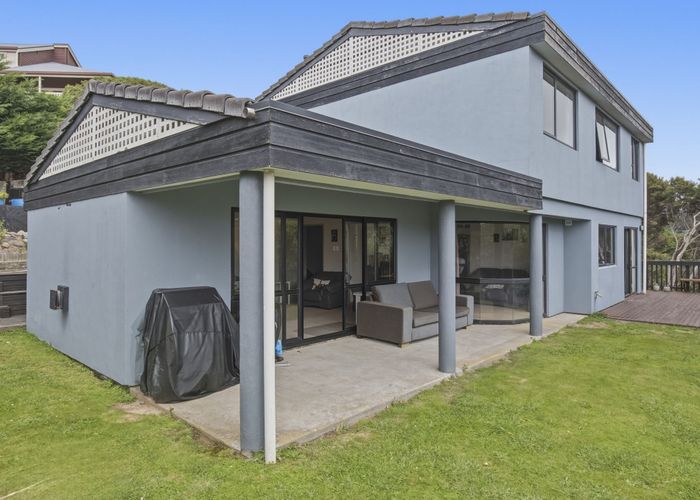  at 2/18 Sailmaker Close, Whitby, Porirua, Wellington
