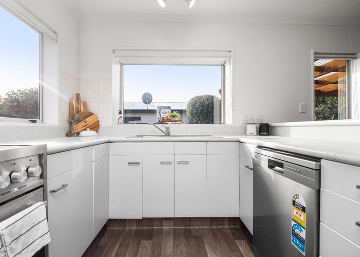  at 1/3 Clonbracken Lane, Heathcote, Christchurch City, Canterbury