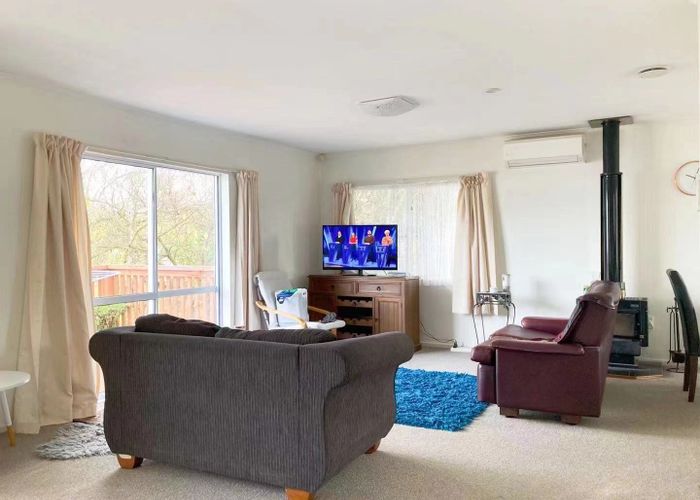  at 4A Powell Place, Henderson, Waitakere City, Auckland