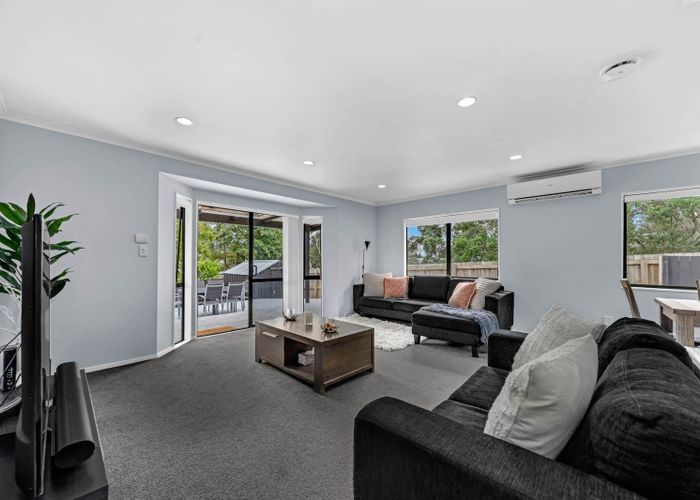  at 1/11 Rapaki Place, Te Atatu Peninsula, Waitakere City, Auckland