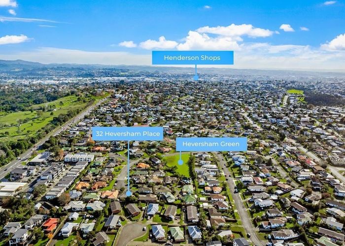  at 32 Heversham Place, Glendene, Waitakere City, Auckland