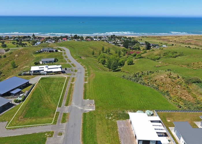  at 16 Rochdale Road, Riversdale Beach