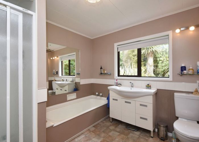  at 44 Awarua Road, Otatara