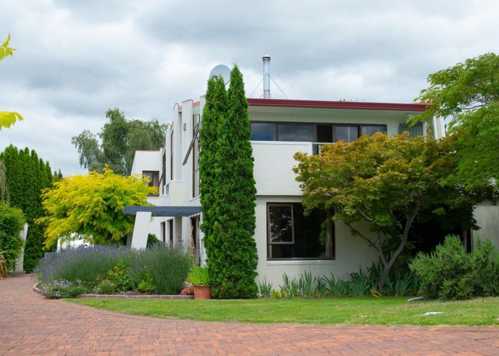  at 33 Kamaka Crescent, Bridge Hill, Alexandra