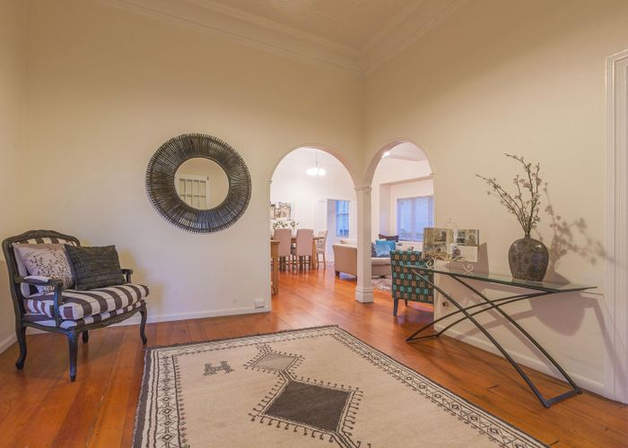  at 35 Fairview Road, Mount Eden, Auckland