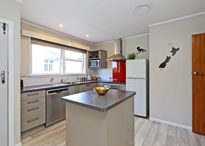  at 2/408 Avenue Rd W, Saint Leonards, Hastings