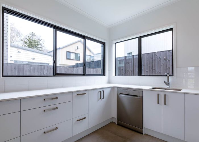  at 12 Ev Perry Way, Glen Innes, Auckland