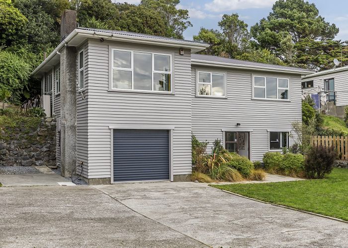  at 76 Black Rock Road, Newlands, Wellington