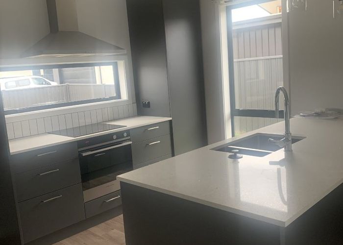  at 8 Gards Place, Alexandra, Alexandra