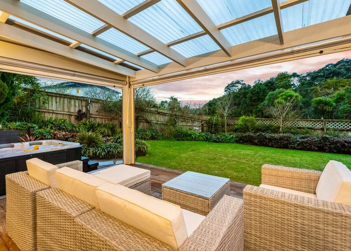  at 2 Widdison Place, Albany, North Shore City, Auckland