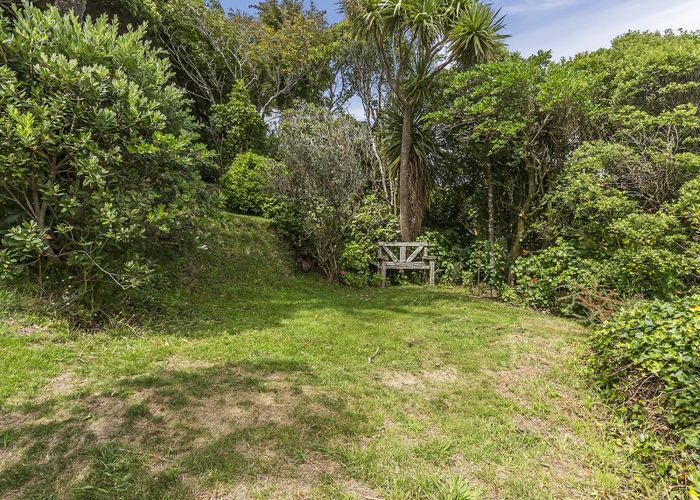  at 139 Cecil Road, Wadestown, Wellington