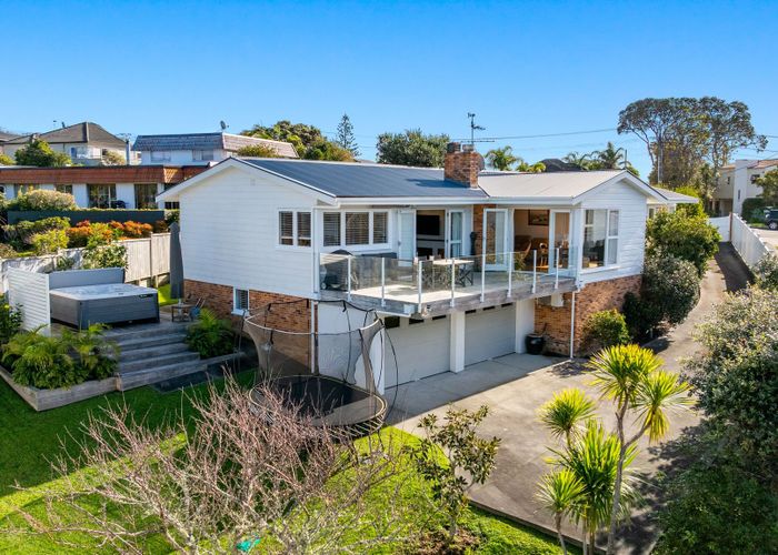  at 99 Aberdeen Road, Castor Bay, North Shore City, Auckland