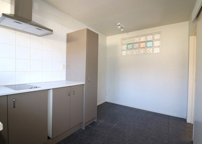  at 2/17 Brake Street, Upper Riccarton, Christchurch