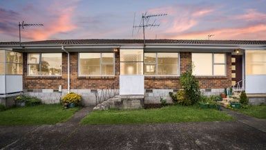  at 2/4 Inkerman Street, Onehunga, Auckland