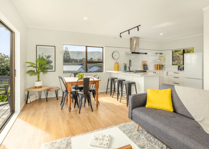  at 11 Freyberg Crescent, Waikanae Beach, Waikanae