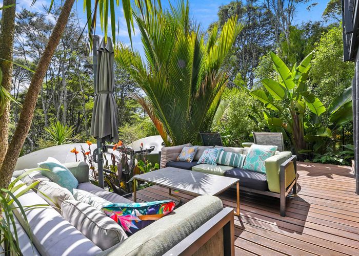  at 23 Hayes Road, Henderson Valley, Auckland