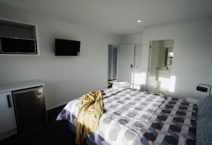  at 3-2/74 Carrington Avenue, Silverdale, Hamilton, Waikato