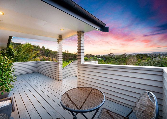  at 54 Staincross Street, Titirangi, Waitakere City, Auckland