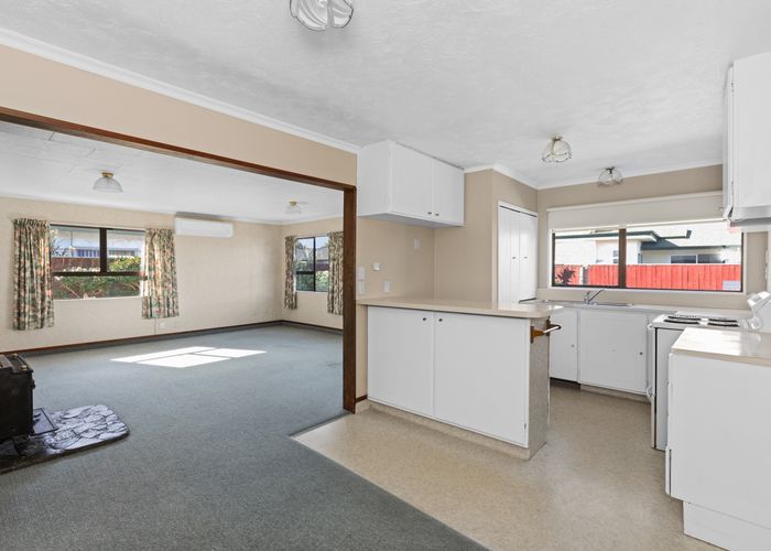  at 2/279 Taradale Road, Pirimai, Napier