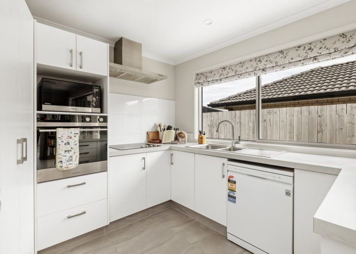  at 3 Himalayan Close, Judea, Tauranga