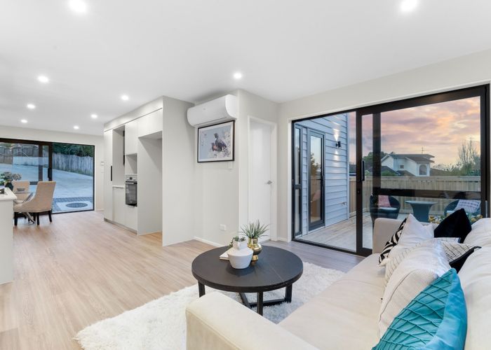  at 1/33 Buscomb Avenue, Henderson, Auckland