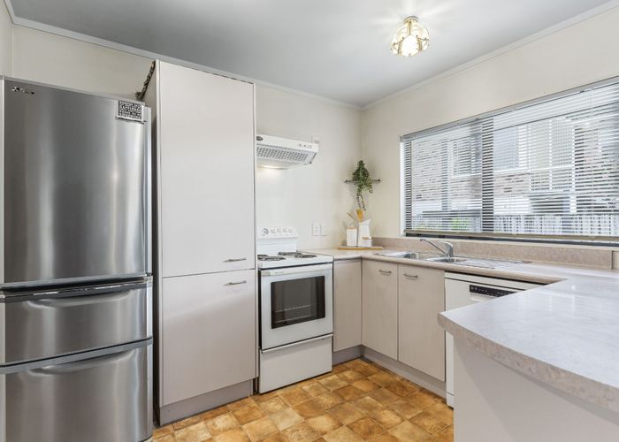  at 2/141 Reeves Road, Pakuranga Heights, Auckland