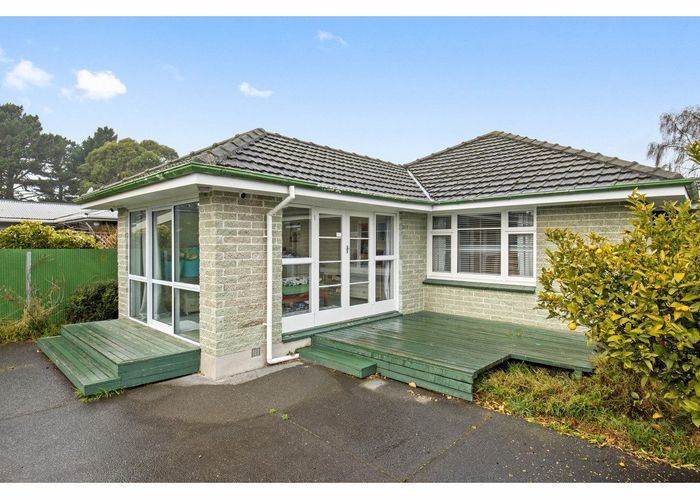  at 6 Gresham Terrace, New Brighton, Christchurch