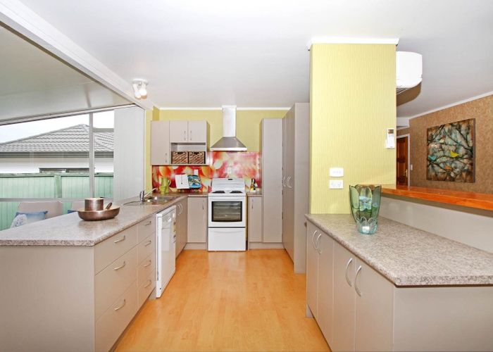  at 37 Takapu Street, Henderson, Waitakere City, Auckland