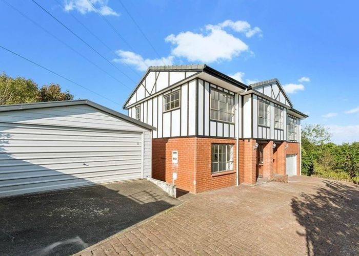  at 30 Hoskins Avenue, Hillsborough, Auckland City, Auckland