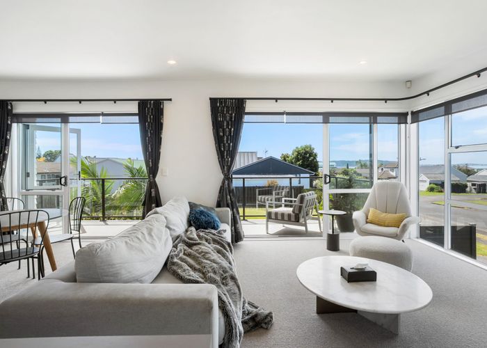  at 15 Halyard Place, Te Atatu Peninsula, Waitakere City, Auckland