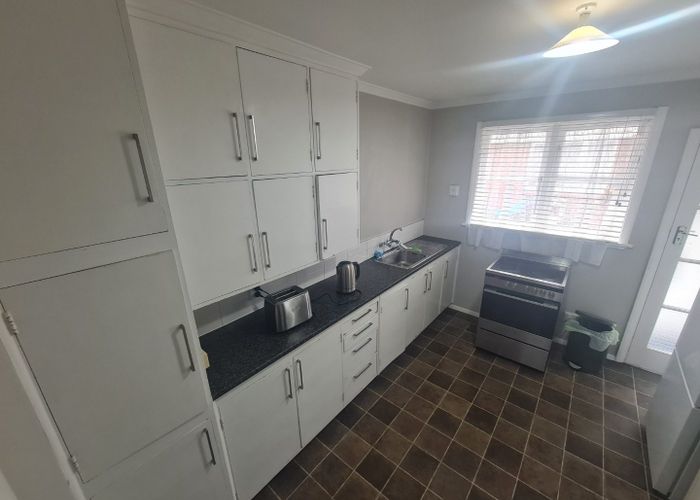  at 2/1007 Fergusson Drive, Clouston Park, Upper Hutt, Wellington