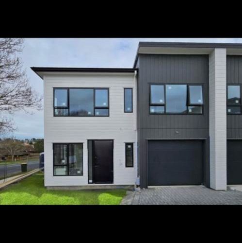  at 43C Mirrabooka Avenue, Botany Downs, Auckland