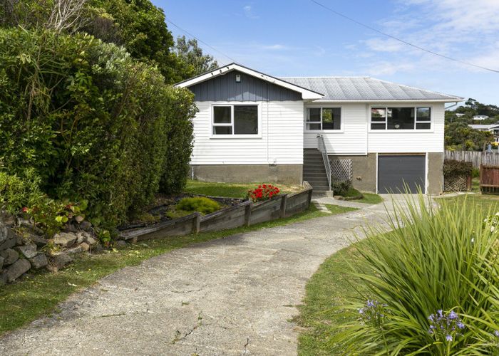  at 12 Kinapori Terrace, Newlands, Wellington