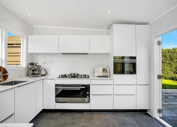  at 22 Wright Road, Point Chevalier, Auckland