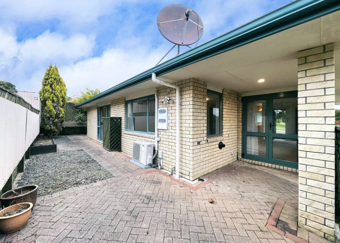  at 1 Sunvista Avenue, Oteha, Auckland