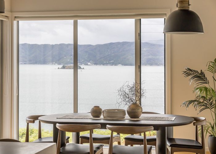  at 116 Nevay Road, Karaka Bays, Wellington