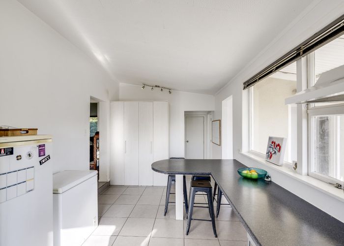 at 2 Avondale Road, Taradale, Napier, Hawke's Bay
