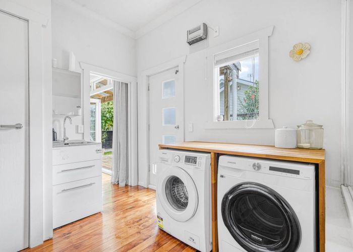  at 1/39 Halsey Road, Manurewa, Manukau City, Auckland