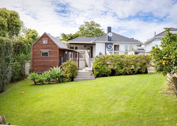  at 16 Paton Avenue, Te Atatu South, Waitakere City, Auckland