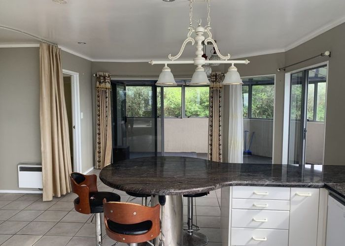  at 2/19 Martin Crescent, Northcote, North Shore City, Auckland