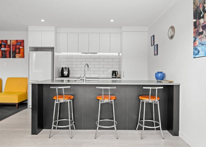  at 2/13 Manning Street, Hamilton City Central, Hamilton, Waikato