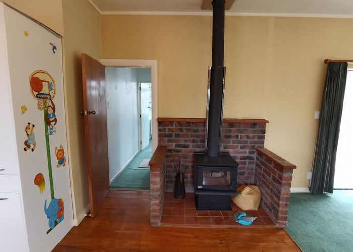  at 104 Parkvale Road, Karori, Wellington