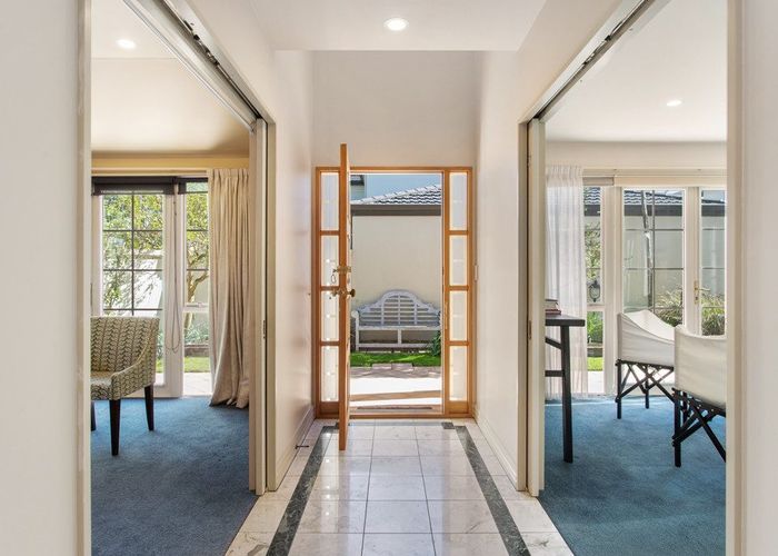  at 2/61 Murray Place, Merivale, Christchurch City, Canterbury