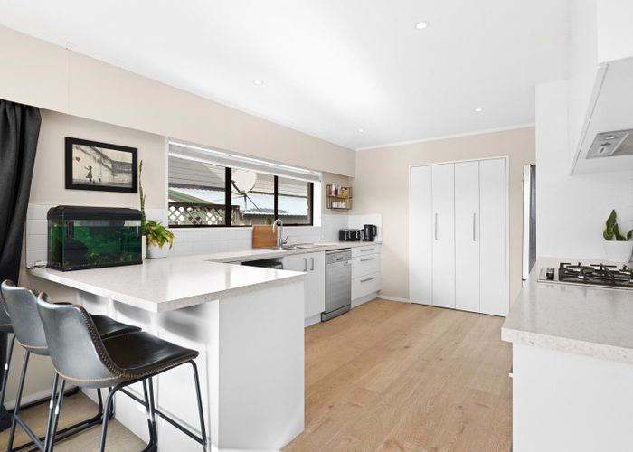  at 6 Glendale Drive, Dinsdale, Hamilton, Waikato