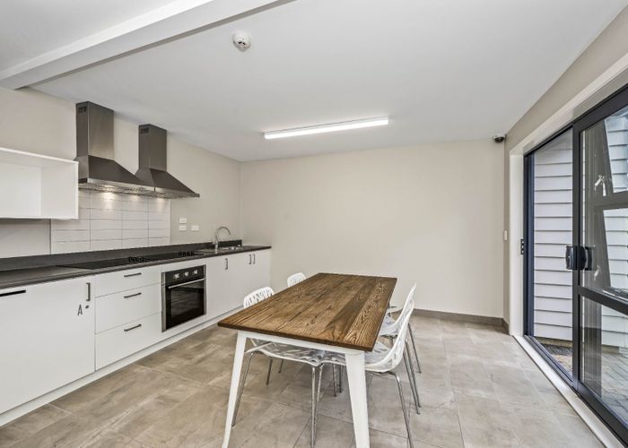  at 1/69 McKenzie Road , Mangere Bridge, Manukau City, Auckland