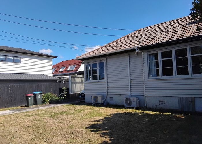  at 2 Coleman Avenue, Mount Roskill, Auckland City, Auckland