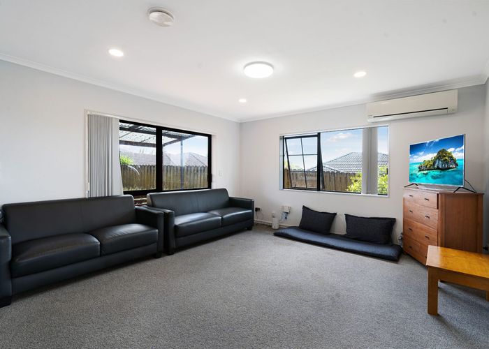  at 18 Plumstead Rise, Glen Eden, Waitakere City, Auckland