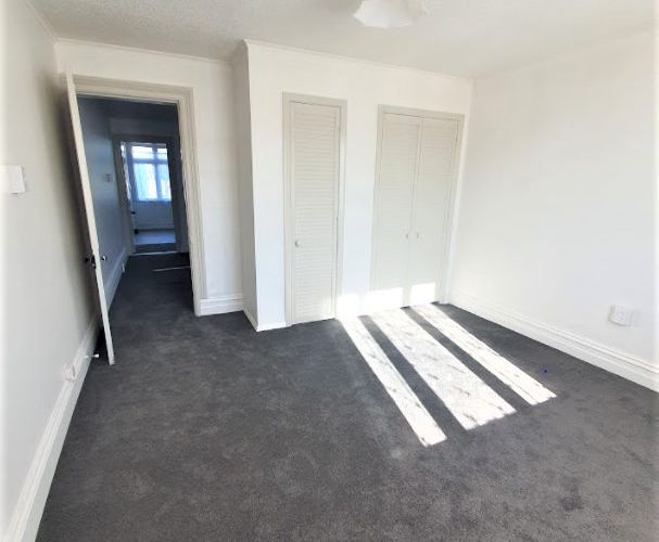  at 8a Central Terrace, Alicetown, Lower Hutt, Wellington